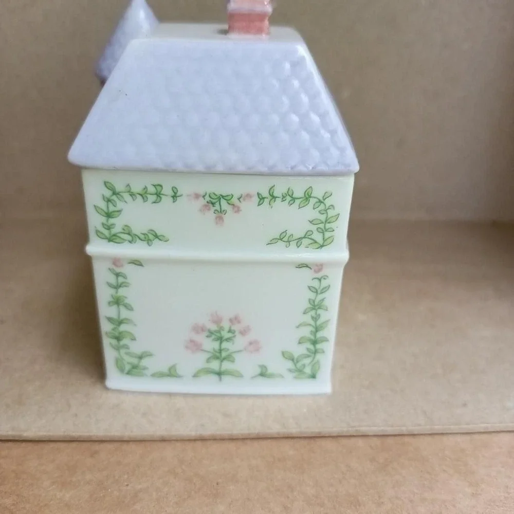 Vintage 1989, Lenox, spice village OREGANO house, spice jar, porcelain, cottage